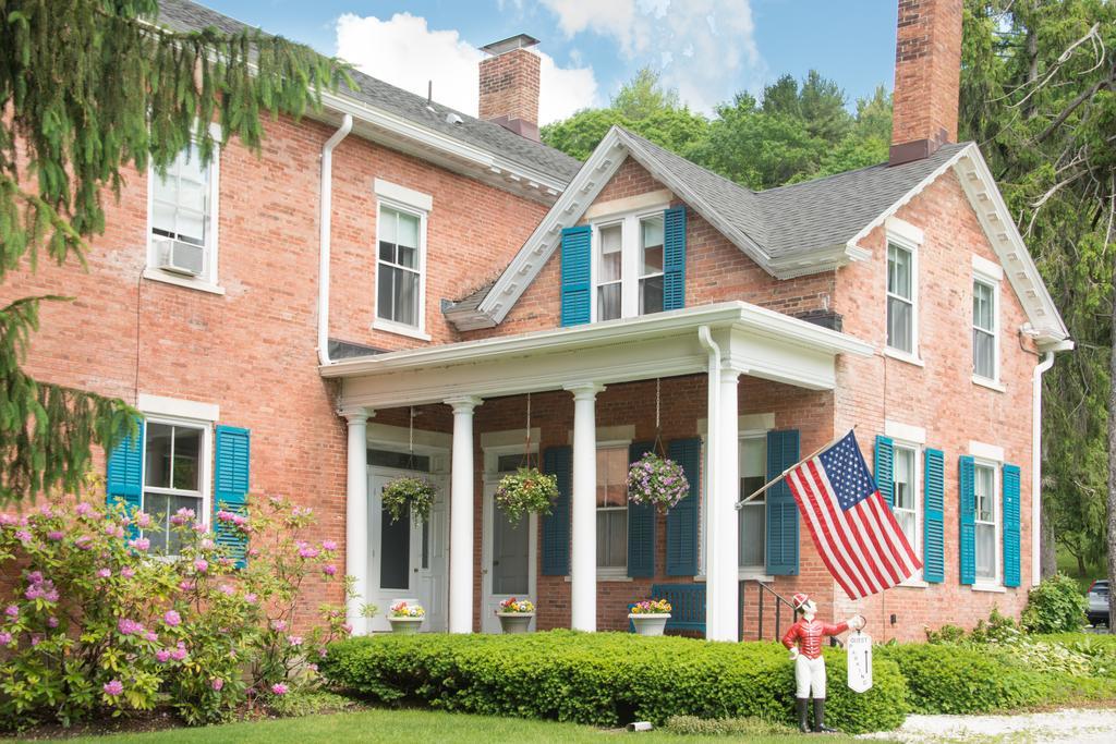 Federal House Inn Lee Exterior photo